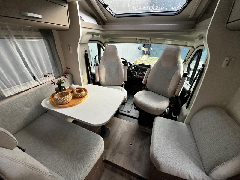 Carado T 447 - met TV + Schotel  foto: 5