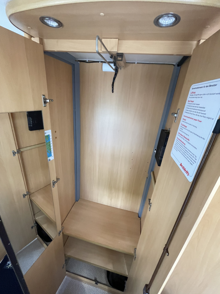 Dethleffs ADVANTAGE T5801 FRANSBED FACE TO FACE foto: 18