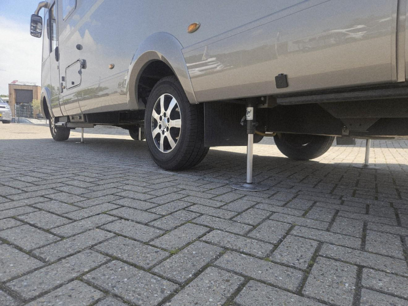 Hymer ML-I 630 Electric bike rack, awning photo: 18