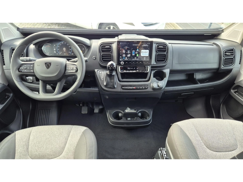 Bravia Mobil SWAN 636 180HP Automatic FullOption photo: 2