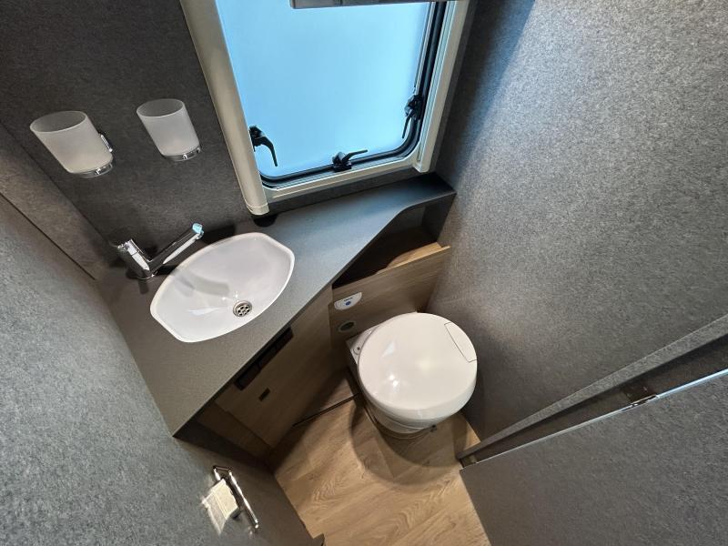 Dethleffs Trend T 7057 DBL with FREE AUTOMATIC! photo: 14