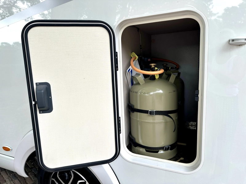 Hymer Exsis-I 580 PURE | zeer compleet!  foto: 19