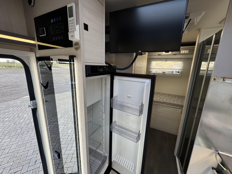 Challenger Graphite Ultimate 380 Automaat 5 Gordelplaatsen  foto: 17