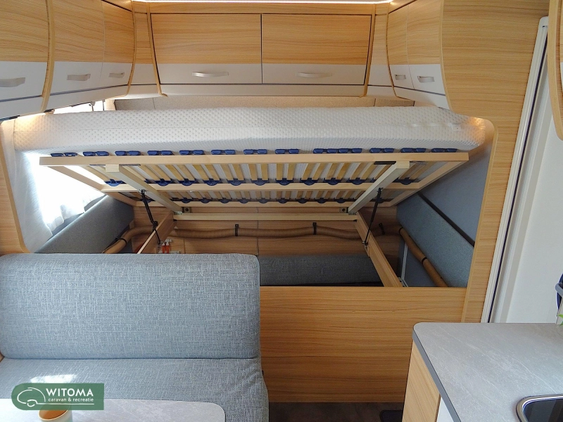 Dethleffs Camper 500 QSK airco mover luifel ATC  foto: 9