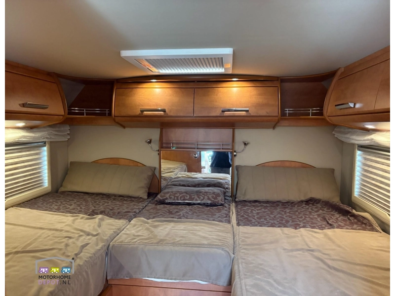 Carthago Chic C-Line T 4.8 PLUS single beds photo: 10
