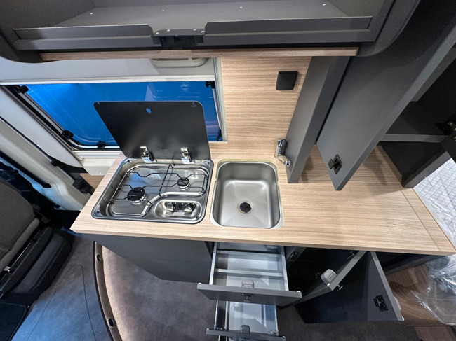 Malibu Van First Class - Two Rooms 640 LE RB Charming GT Skyview foto: 7
