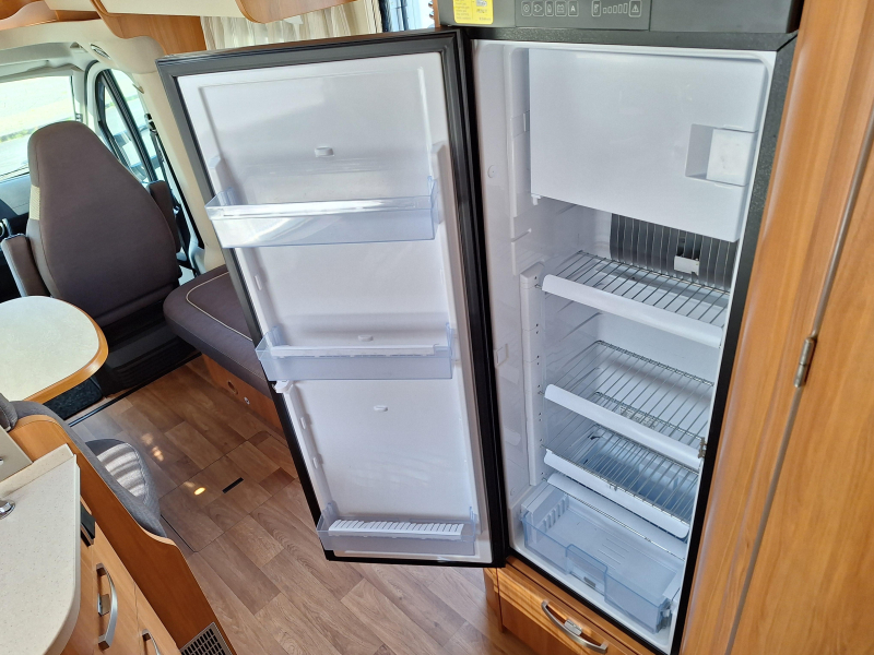 Hymer Tramp 704 SL 2 APARTE BEDDEN-180PK  foto: 8
