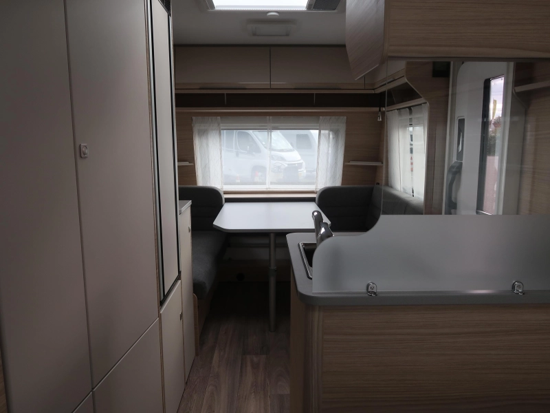 Fendt Bianco Activ 495 SFE MET DWARS KEUKEN !  foto: 19