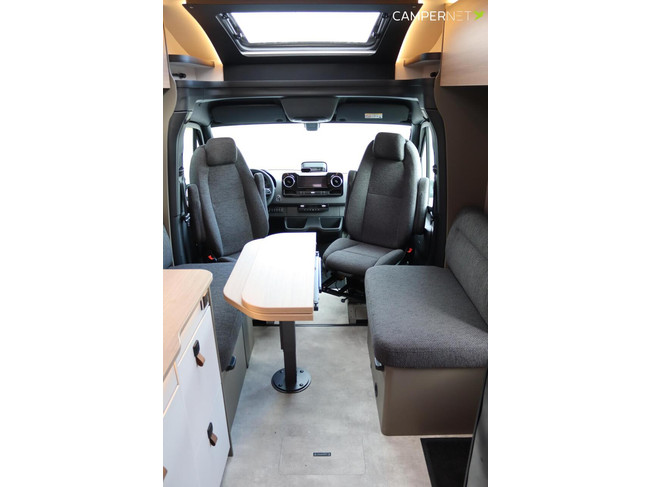 Hymer GT-S 685 170pk Automaat | Face to Face | Oven | Dieselverwarming | Winterpakket | Gescheiden Douche | Lengtebedden | Nieuw uit v foto: 7