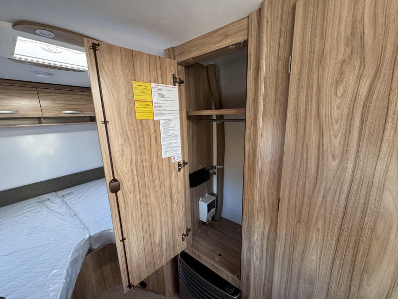 Eriba Nova Light 442  foto: 16