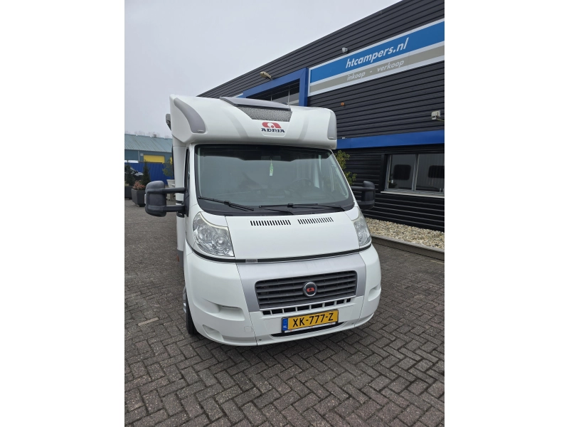 Adria Matrix Axess 650 SF b.j 2013 Gezin Camper  foto: 1
