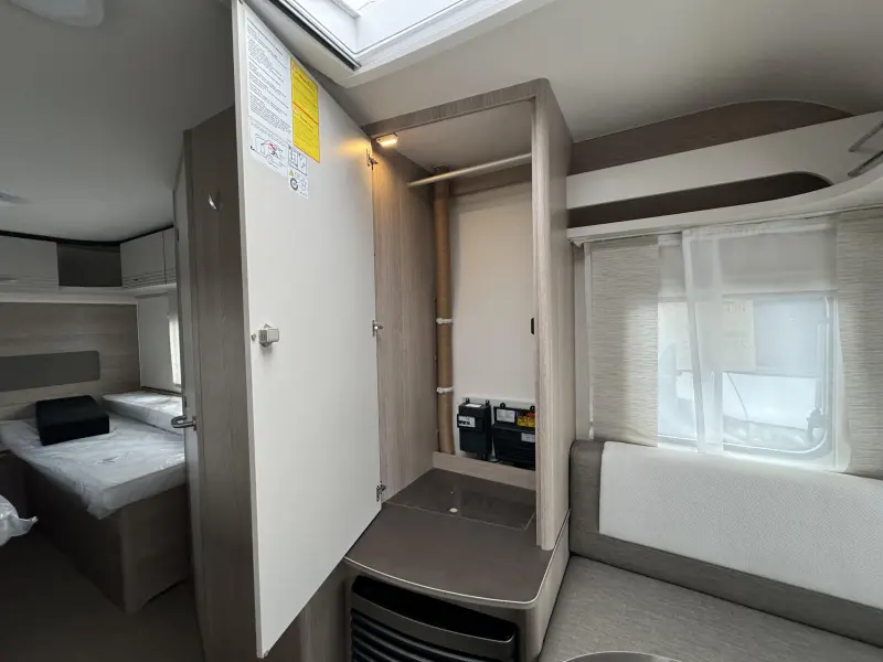 Bürstner Premio Life 480 TL  foto: 11