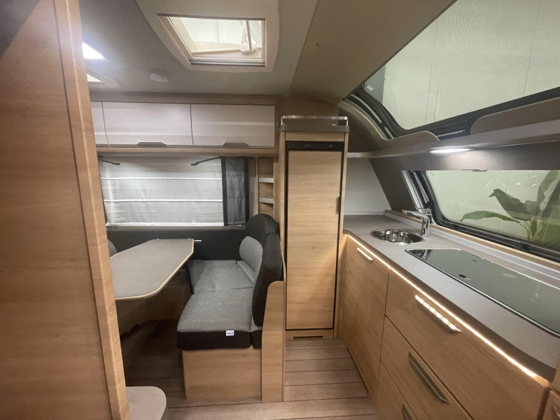 Knaus Sudwind Black Selection 500 PF Kopkeuken, Uniek!  foto: 5