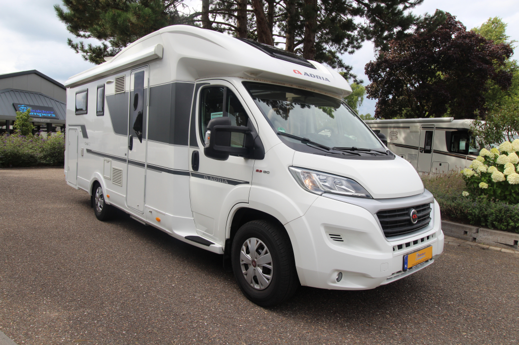 Adria Coral 670 S SL foto: 0