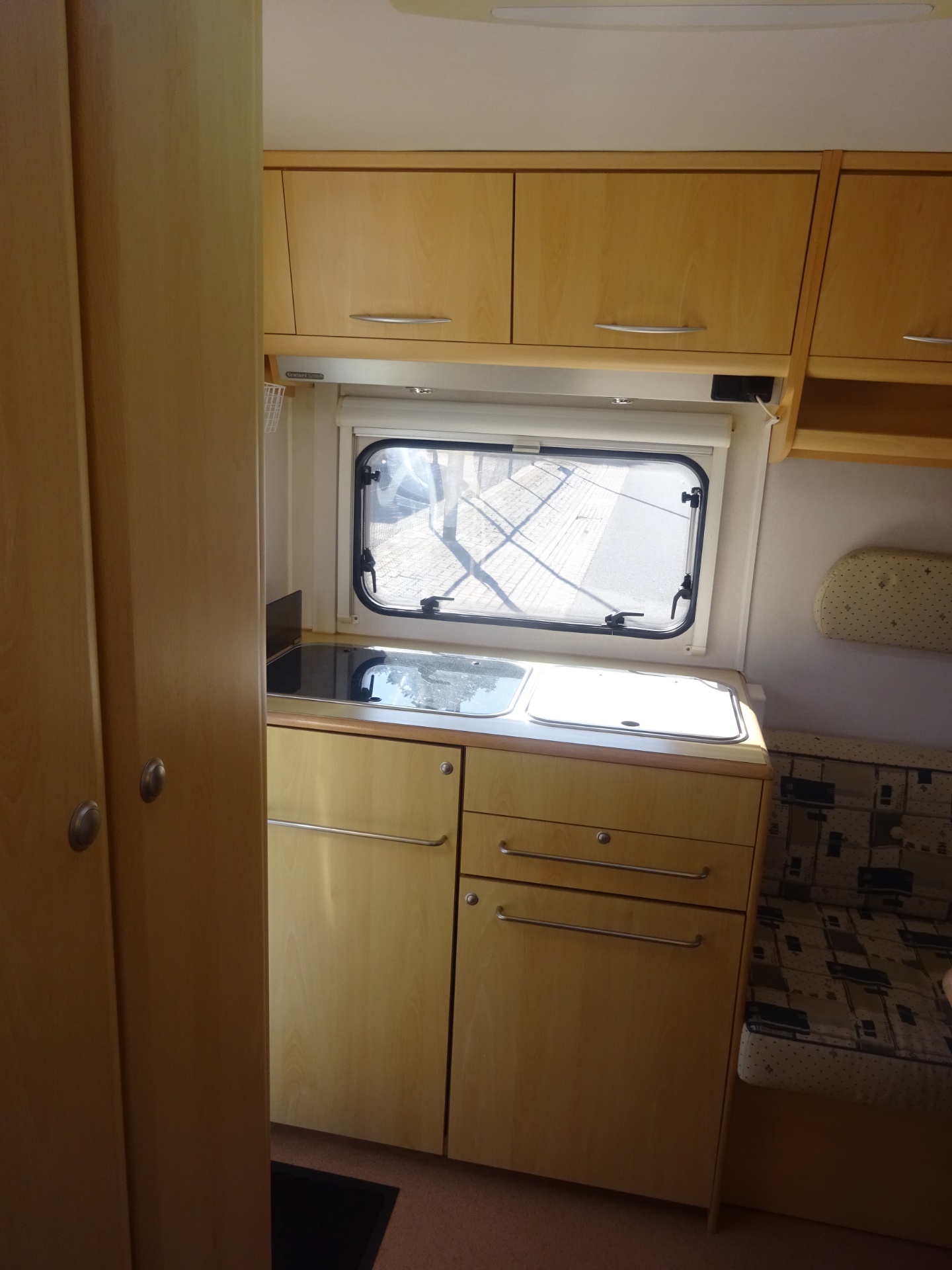 Chateau Calista  390 Frans Bed en Treinzit #TOPPER# foto: 16