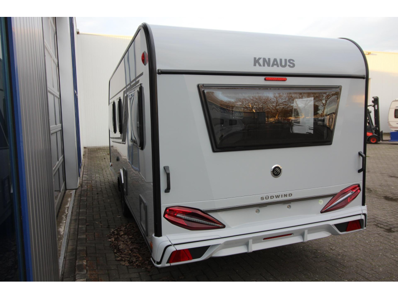 Knaus Sudwind Black Selection 500 EU Enkele bedden & rondzit!  foto: 3