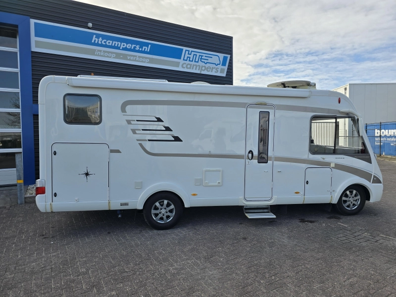 Hymer BML in top staat 2014  foto: 5