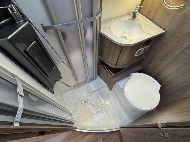 Kabe Travel Master 810 LGB UNIEKE CAMPER- VOL OPTIES  foto: 11