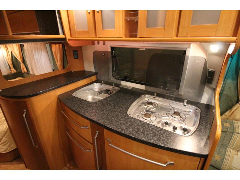 Dethleffs Beduin Emotion 515 DB Mover, Fietsenrek, Luifel  foto: 13