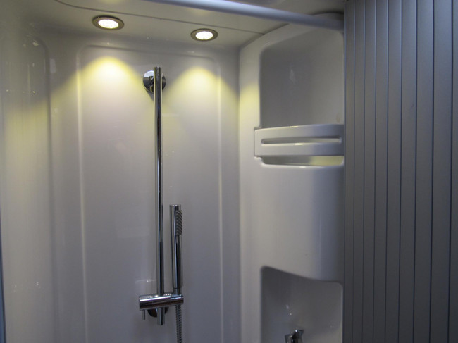 Hymer 598 Exsis-T Semi-initegraal Queensbed nieuw model 2016 foto: 11