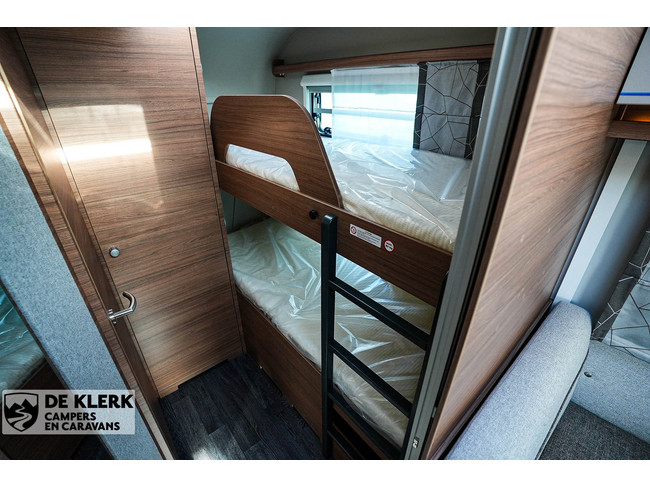 Knaus SPORT 500 KD gas Christmas Special foto: 12