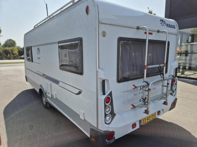 Knaus Sport 500EU enkele bedden, mover, schotel, airco VOL