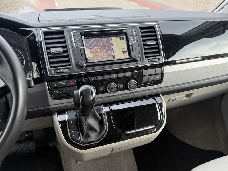 Volkswagen T6 California Ocean 2019 117000KM TWO-TONE photo: 15