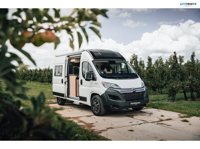 Hymer Yosemite 600 * AUTOMAAT * lengtebedden * hefdak