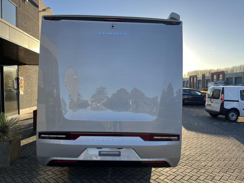 Adria Supersonic 780 DL foto: 3