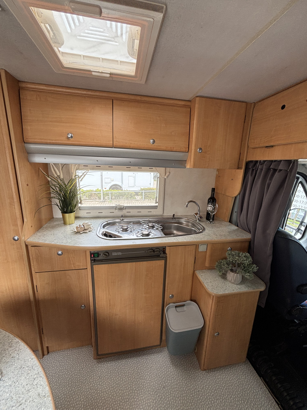 Chausson Welcome 50 5.40m COMPACT! RONDZIT + KLAPBED  foto: 4