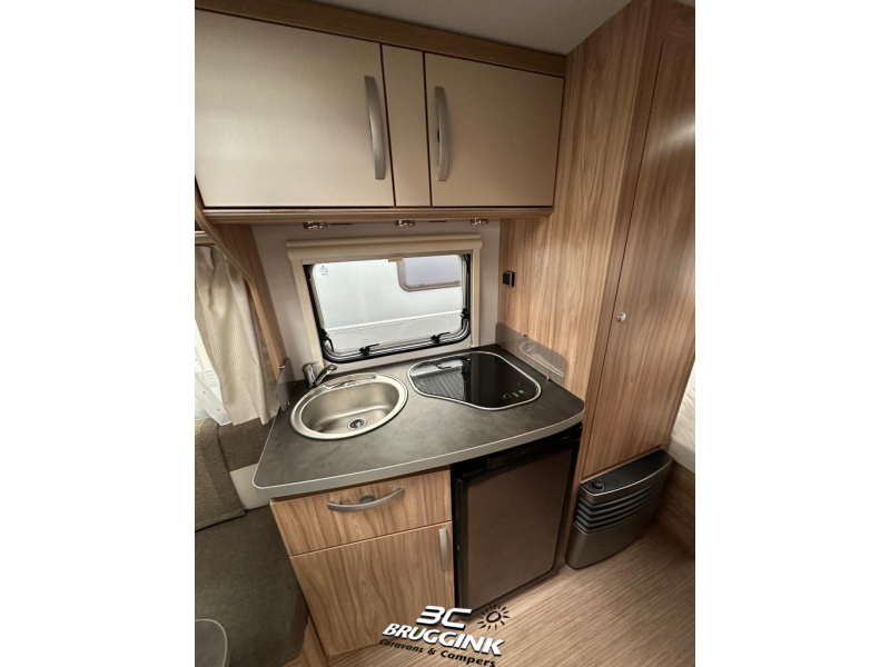 Eriba Nova Light 470 - ENKELE BEDDEN  foto: 3