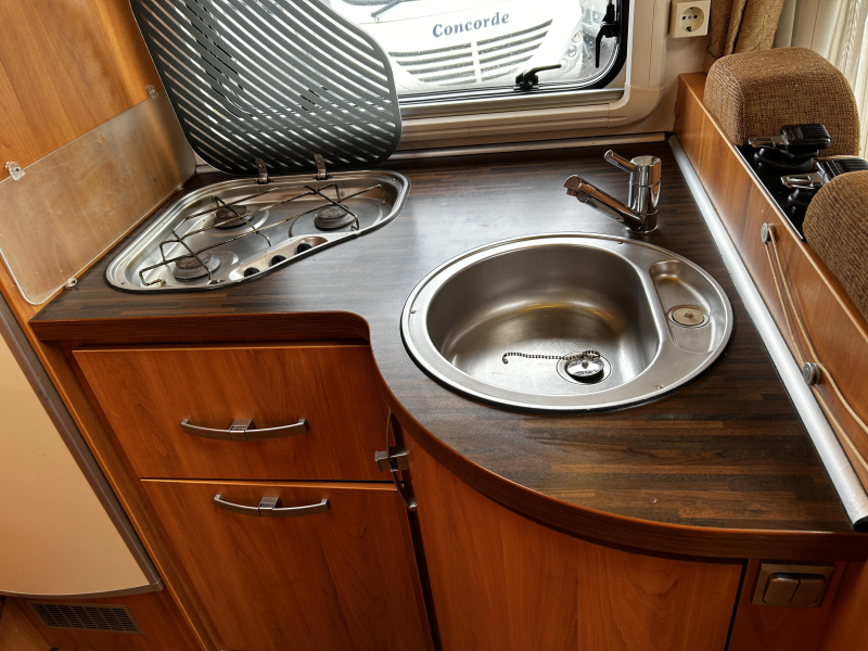 Hymer B614 CL Dwarsbed/Hefbed/160pk  foto: 17