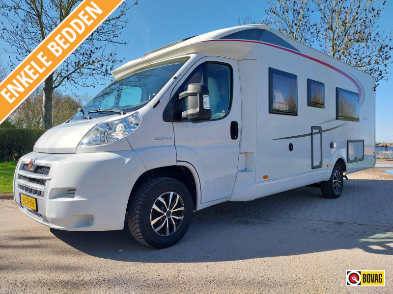 Bürstner Nexxo T 720 ENKE met lage enkele bedden  foto: 0