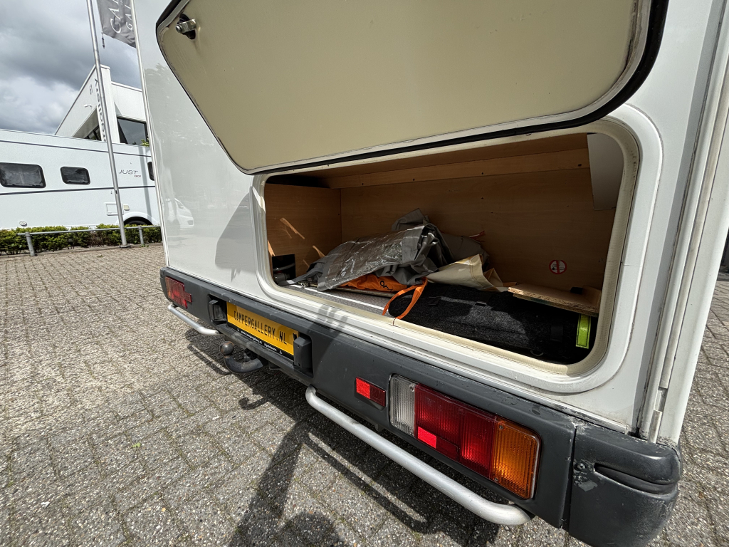Chausson Welcome 50 5.40m COMPACT! ROUND SEATING + FOLD-DOWN BED photo: 23