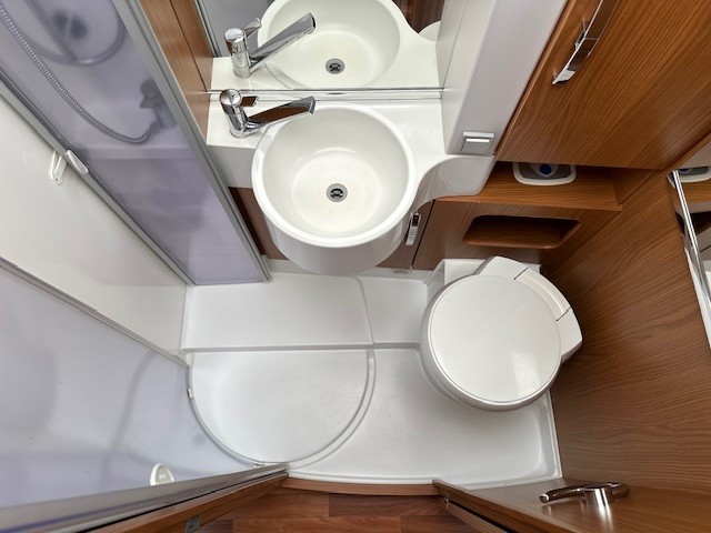 Hymer Mobil B 674 SL, Automaat foto: 10