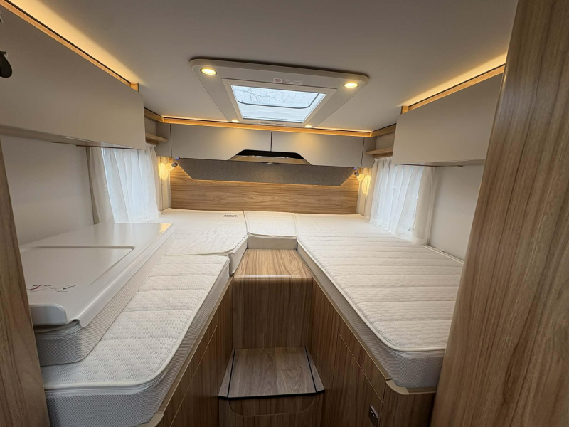 Hymer Exis-i 580 Geen Hefbed - 1e eigenaar  foto: 13