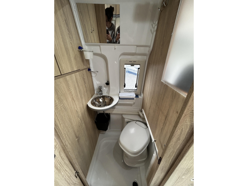Clever Tour 540 2016/Euro-5/Cama transversal/5.4M foto: 13