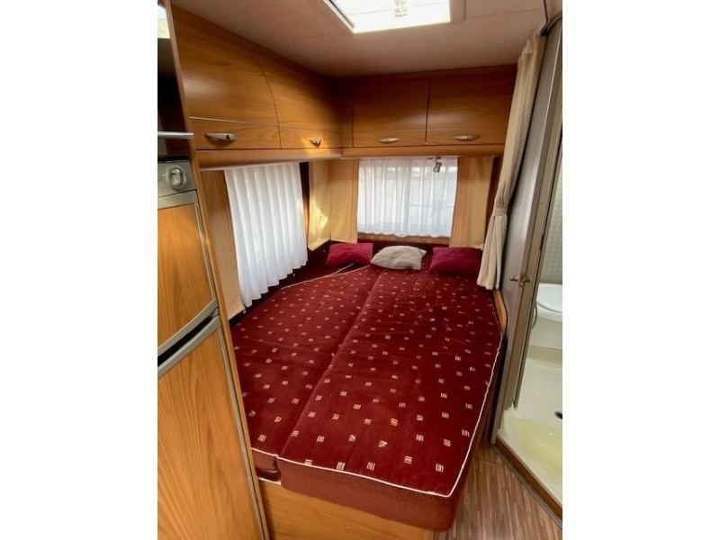 B&uuml;rstner Privilege 615 T 160 PS Foto: 17