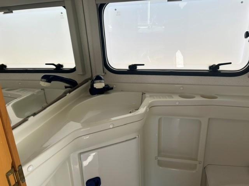 Eriba Touring Triton 430 GT Foto: 8