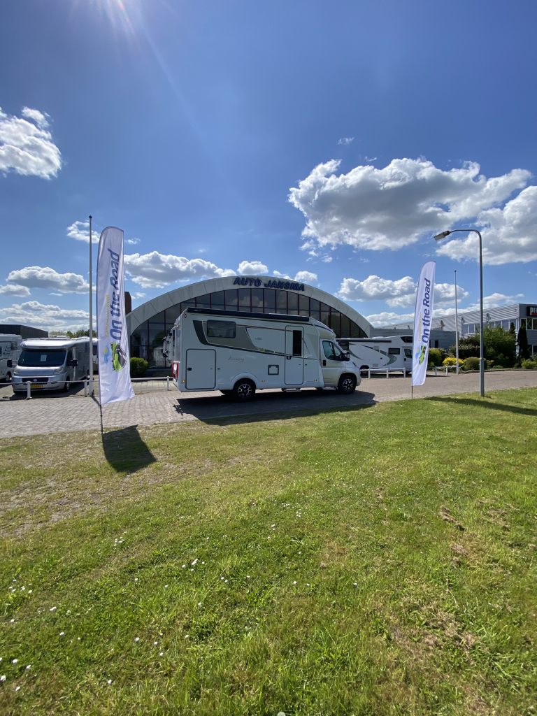 Bürstner AUTOMAAT Lyseo Harmony Line 690 G Half-integraal, Motor-airco, Enkele-bedden, Hefbed, Garage, Halve-treinzit, Draaistoelen, Bj. 2021 Marum  foto: 33