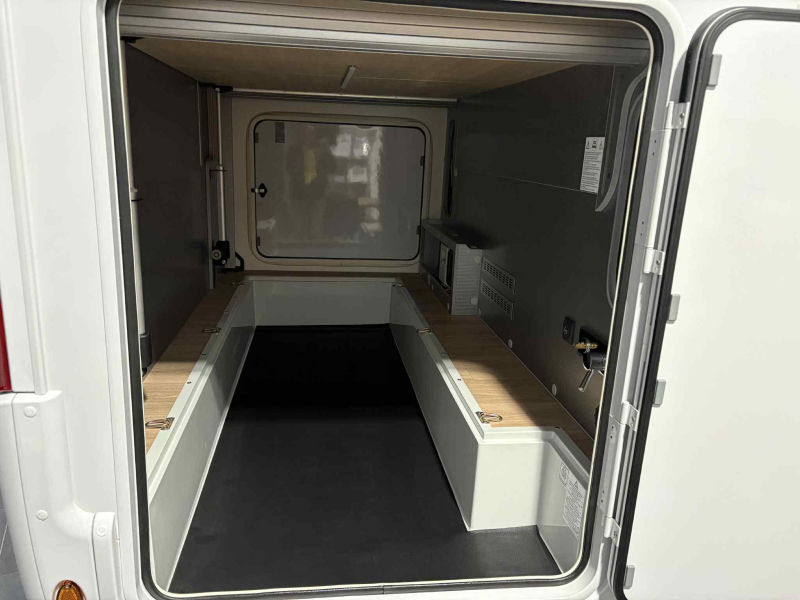 Rapido 850 F Queensbed L=6,99 m  foto: 20