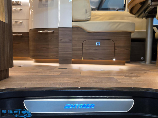 Hymer BML-I 880 *Automaat 170pk*Levelsysteem* BOMVOL!! foto: 17