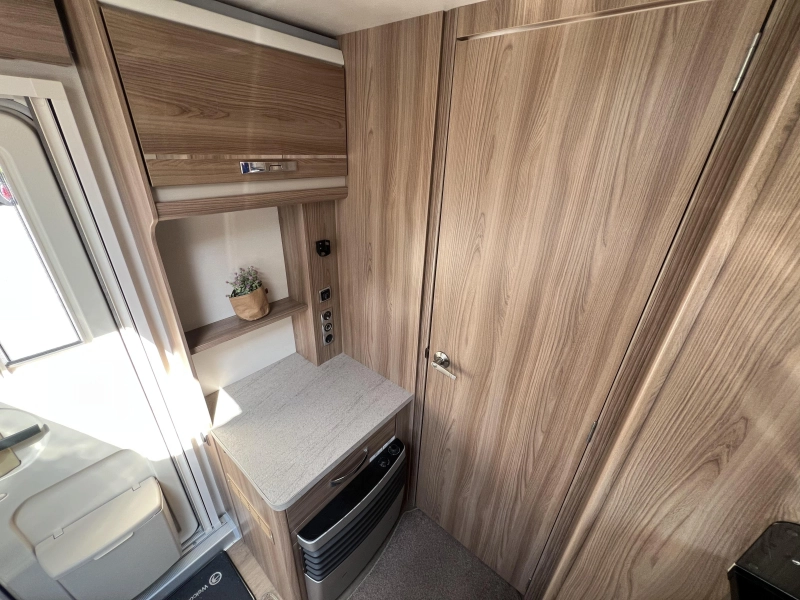 Sprite Cruzer 520 SR Mover Sackmarkise Queensbett Foto: 11