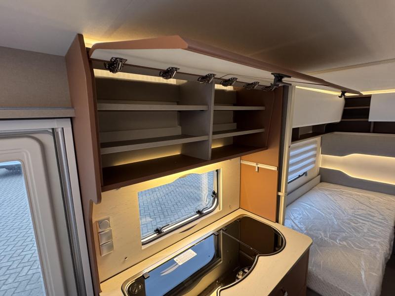 Bürstner Averso 535 TL  foto: 21