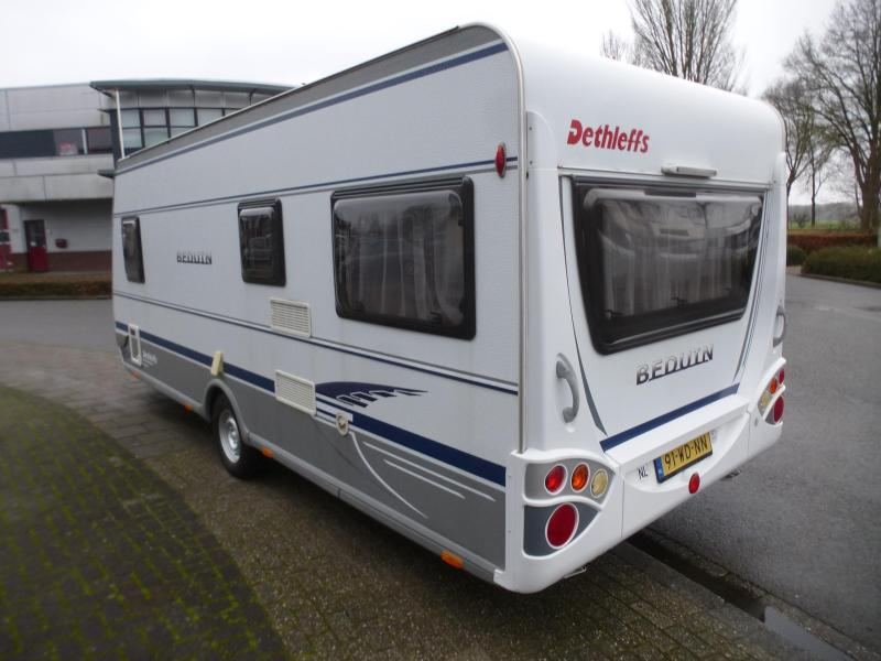 Dethleffs Beduin 515 DB voortent zeer ruim