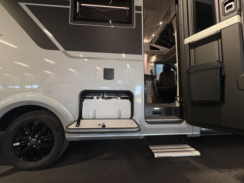 Adria Compact Max SL LED / Automatik / Navi Foto: 9