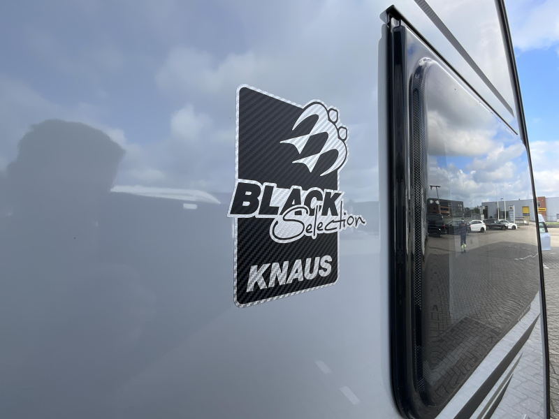 Knaus Sudwind Black Selection 460 EU ENKELE BEDDEN-VLOERVERW 