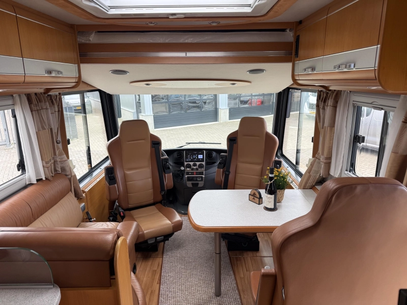 Phoenix Liner 8000 G Full options photo: 5