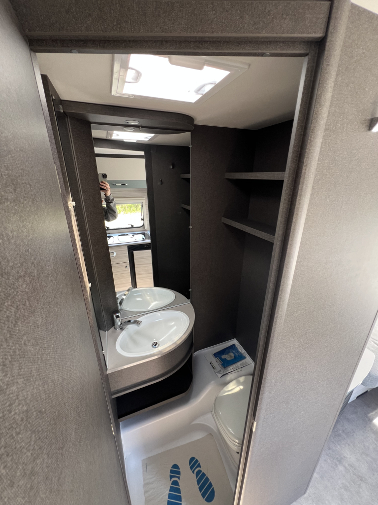 Dethleffs C'JOY 460 LE incl mover en luifel foto: 6