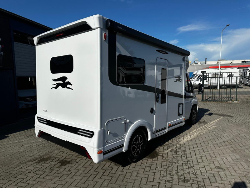 Laika Kosmo L 105 Rondzit &iquest;&Uacute;NICO? 5.99m de largo foto: 20